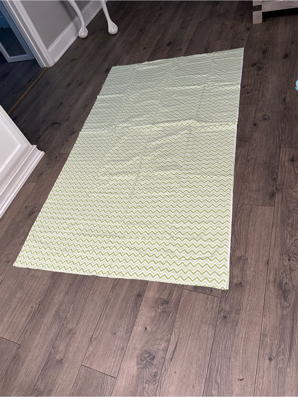 Chevron flannel material in Light Green and White.
73”x42”